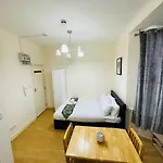 Premium Studio Flat 02 Near Tower Bridge