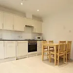 Redecorated Double Room With Shared Bathroom -Rm3