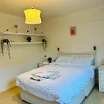 Cozy Guest House