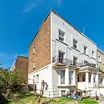 Maidavale 2 Bed Apartment - Sleeps 6