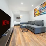 5 - West London Brand New Loft