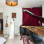 2Bd Stylish Home W/T Grand Piano Central London