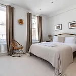 Impressive And Gorgeous Kensington Family Home
