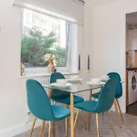 Chelsea Battersea Luxury 5 Star Prime Location London