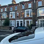 Maida Vale 3-Bedroom Apartment