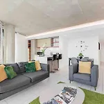 Luxury Apt 3Min Walk To London Excel,City Hall, O2