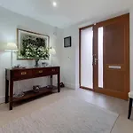 Vw5 - Luxury 3 Bed Townhouse With Parking