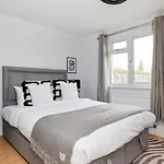 The Chiswick Escape - Lovely 2Bdr House With Garden