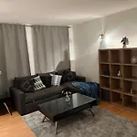 2 Bedroom Flat In Leicester Square