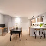 Stylish 1Br - Bright & Large Living Area W/ Patio