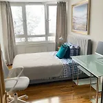Entire Flat, Comfortable 2 Double Bedrooms