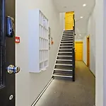 Studio Flat West End Lane