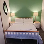 Elegant 1-Bedroom Apartment In Camden Town