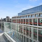 Sleek 2Bd Flat Wterrace - 2 Mins From Farringdon!