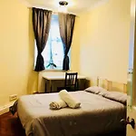 Mayfair Hyde Park Apartment