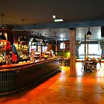 Fountain Hotel