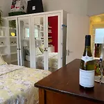 10 Min To The Heart Of London - Zone 2 - Charming 2 Bed Apartment