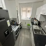 Aldgate East Rooms R1