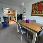 3 Bedroom Top Floor Apartment Kensington