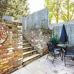 Spacious Clapham Junction Apartment