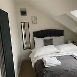 One Bed-Apartment In London