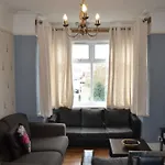 Nice 3 Bedroom Apartment - Ealing