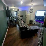 Bright & Modern Apartment In Hackney Wick E3
