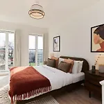 The Wembley Park Retreat - Modern 2Bdr Flat With Balcony