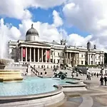 Aplacetostay Central London Apartment, Zone 1 Bond