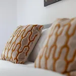 Elegance & Chic Design - 2-Bedroom Haven