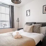 City Of London 2Br - Cityapartmentstay