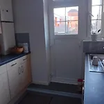 Super Streatham Room