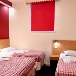 Carlton Hotel