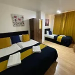 London Stratford 4 Bedrooms Apartment