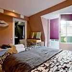 3 Bedroom Modern Townhouse