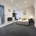Cosy Studio Near Emirates Stadium