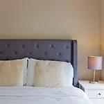 Stylish 1Bed Duplex Kensington