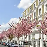 London Chelsea Big 2 People Studio Apartment
