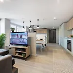 Cosy City Living Ensuites At Trendy Wick Park In London