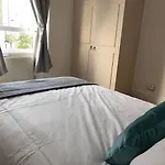 Eurostar Budget Rooms - Next To Kings Cross & Eurostar Train Station