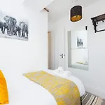 London Bridge 2 Bed Apartment - Sleeps 3