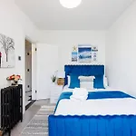 London Bridge 2 Bed Apartment - Sleeps 3