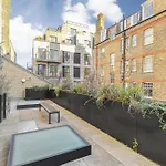 The Covent Courtyard Flat