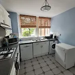 Lovely 2 Double Bed Aptmnt In Historic Greenwich