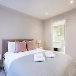 Beautiful 2-Bed Flat-Hosted By Sweetstay
