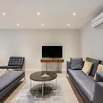 Stunning 2-Bedroom-Hosted By Sweetstay