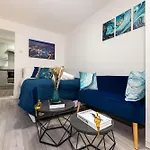 Cozy Ground-Floor Studio, Excellent City Access
