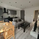 Flat 5 Crawford