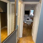 Impeccable 2-Bed Apartment In Central London