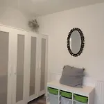 Easy Stay